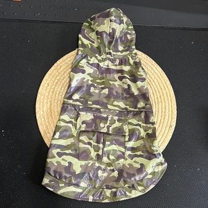 FFD Dogs Reversible Camo Prints Polyturane Hoodie Vest Size Medium
